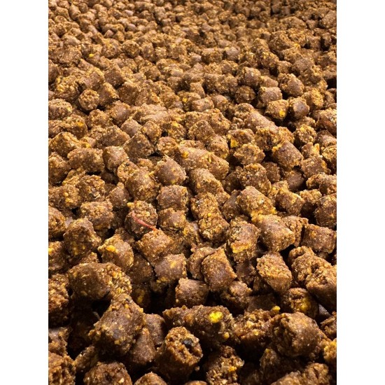 Larva: Granules (варені) 10 мм - 1 кг